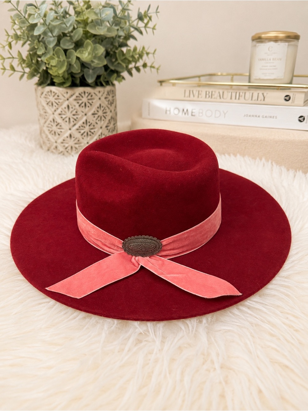 Charlie 1 Horse Burgundy Velvet Wide-Brim Hat with Pink Velvet Band